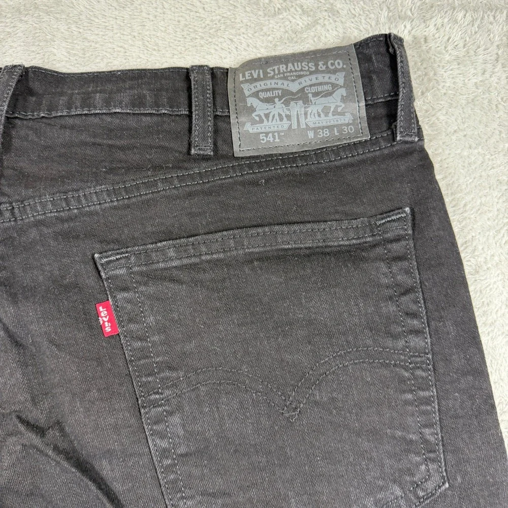 Levis levis 541